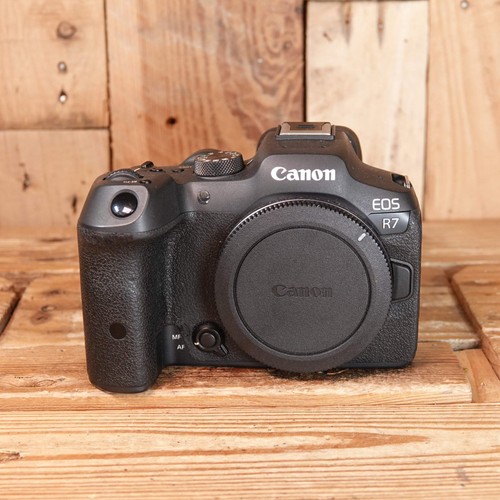 Used canon eos - used, r7