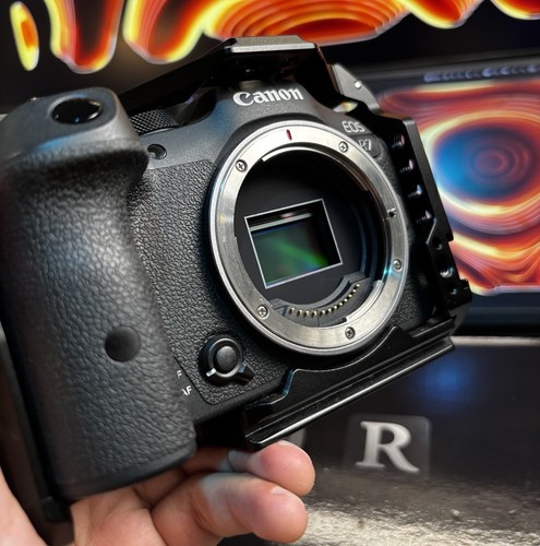 Canon mirrorless digital - canon,
