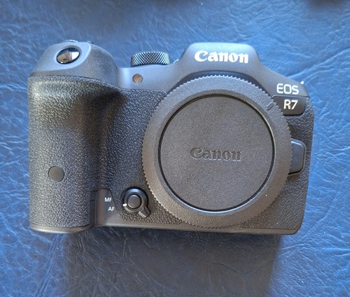 Canon eos 5mp mirrorless - canon,