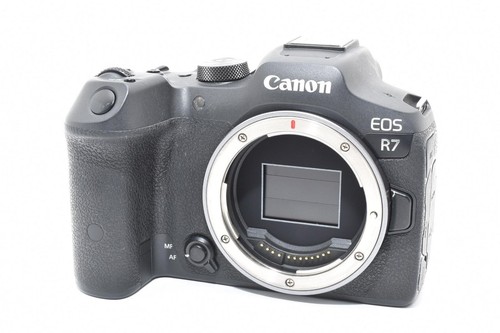 Canon eos black - r7,