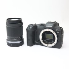 Canon EOS R7 + RF-S 18-150 IS