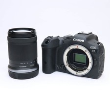 Canon EOS R7 + RF-S 18-150 IS